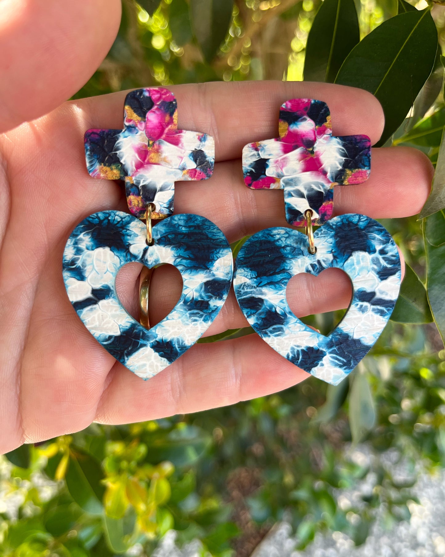 Cross of hearts