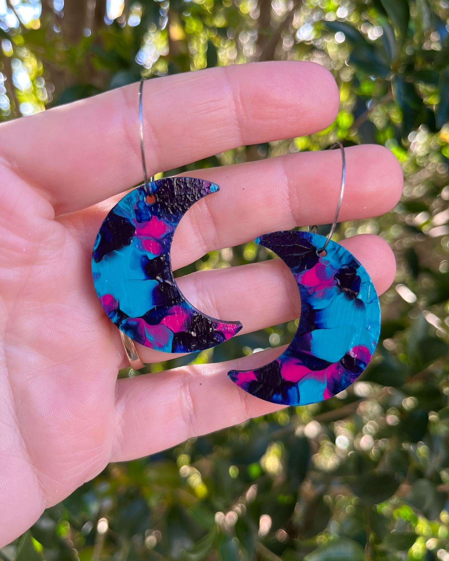 Arty Moon Hoops