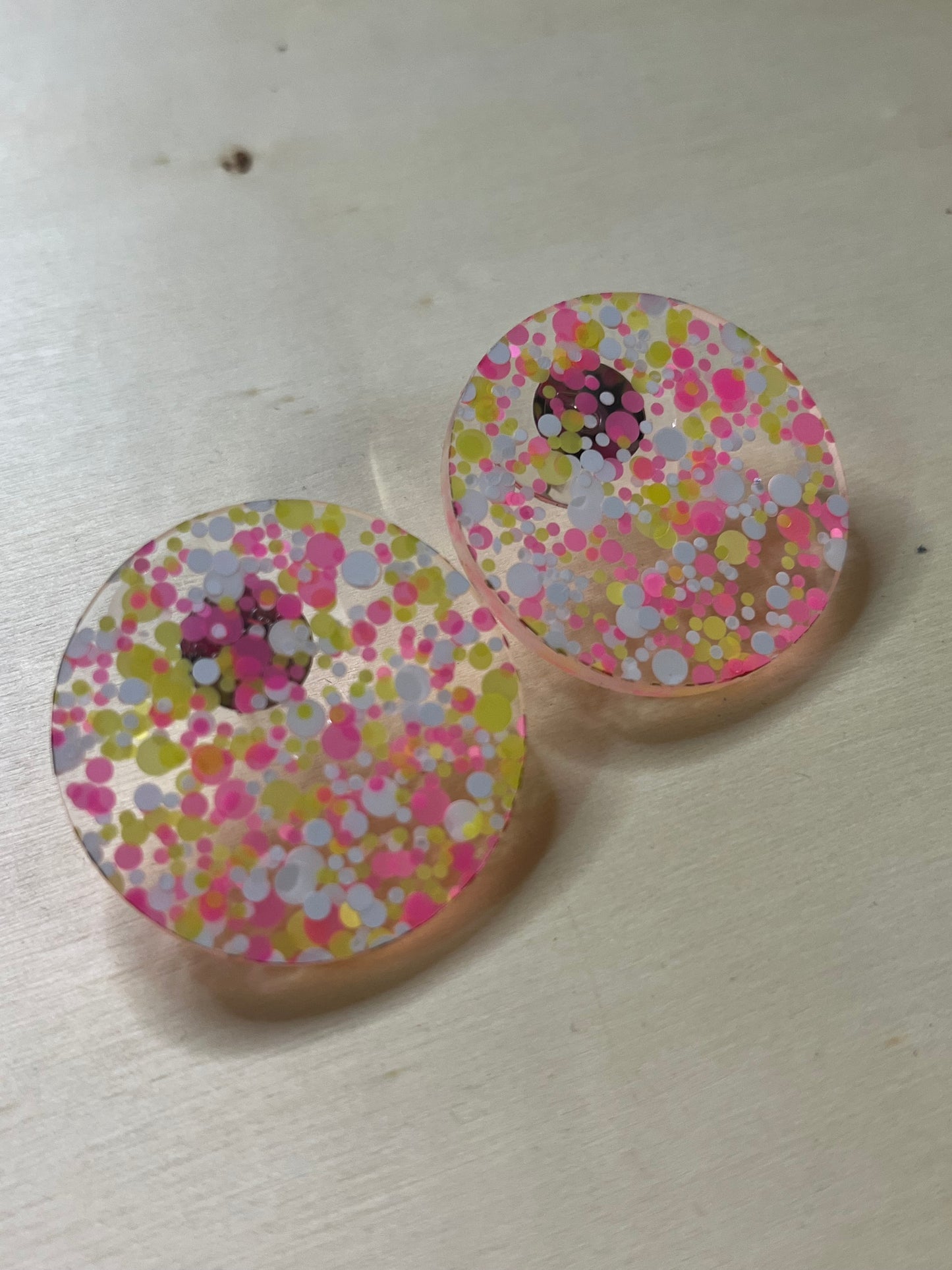 White, pink & yellow glitter studs 3.5cms